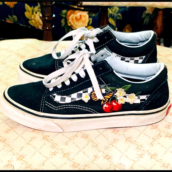 Vons Shoes - Vans Rubbershoes EUC